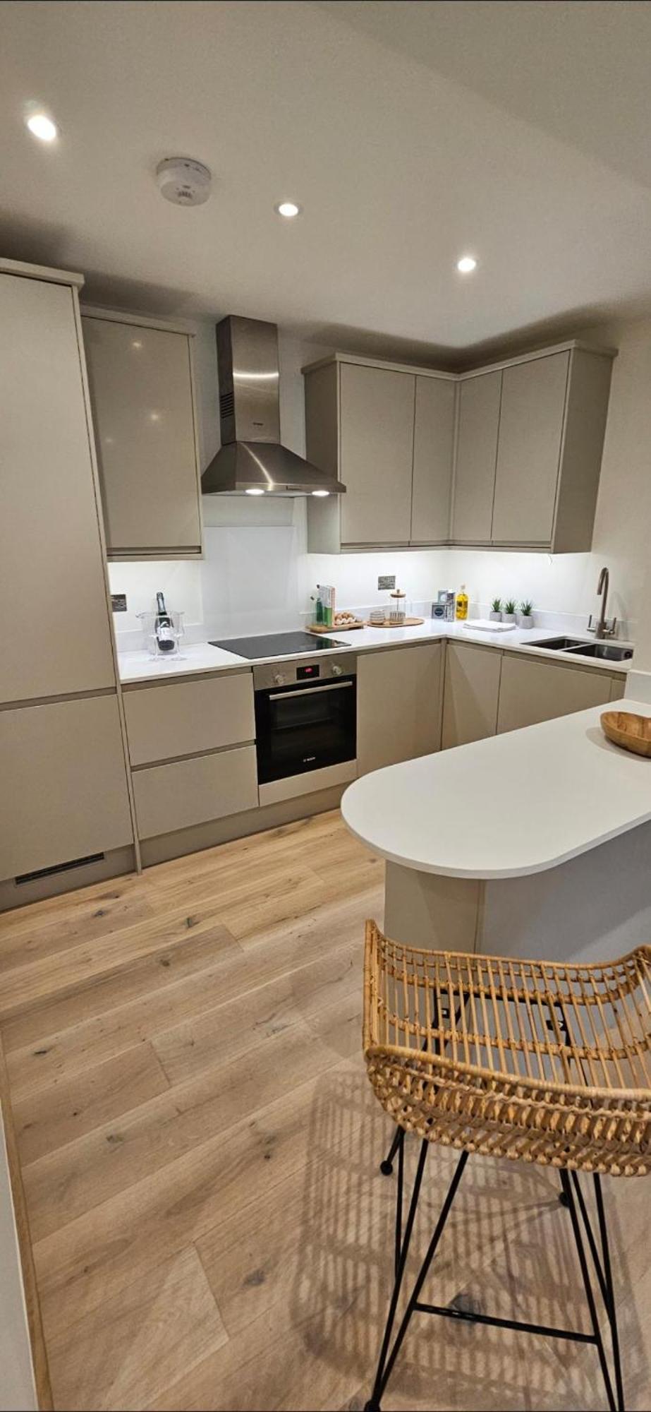 Appartement Stylish New 2 Bedroom *