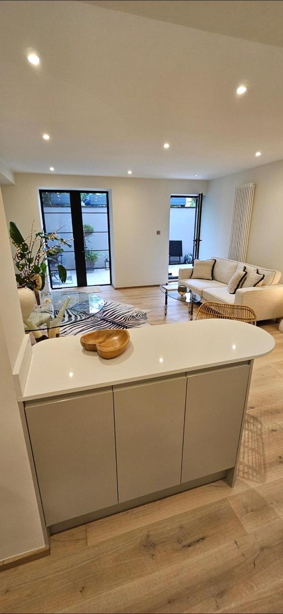 Stylish New 2 Bedroom * Londen